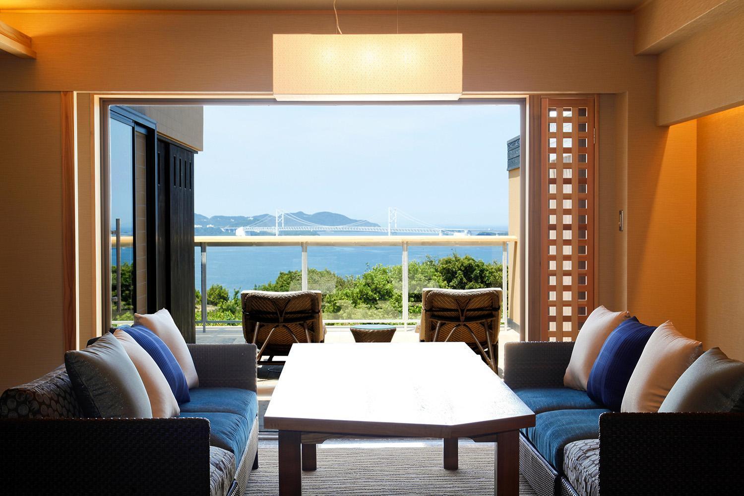 Hotel Plaza Awajishima Minamiawaji Esterno foto