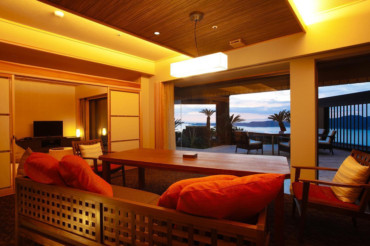 Hotel Plaza Awajishima Minamiawaji Esterno foto